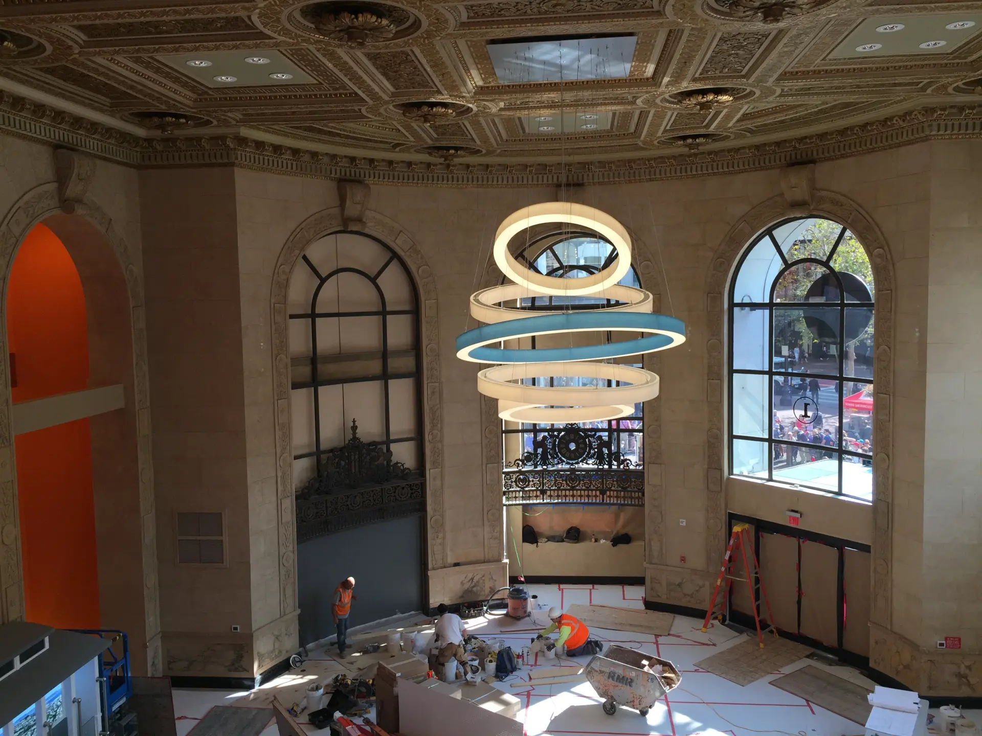 AT&T Flagship Store gallery asset 3